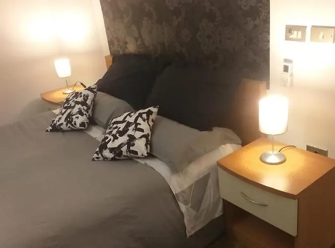 Executive Center Pensionat 3*