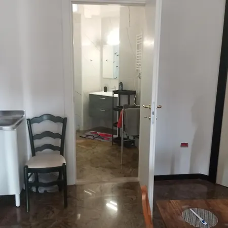 Executive Center Πανσιόν 3*