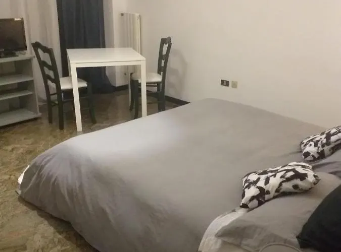 Executive Center Vendégház Bari